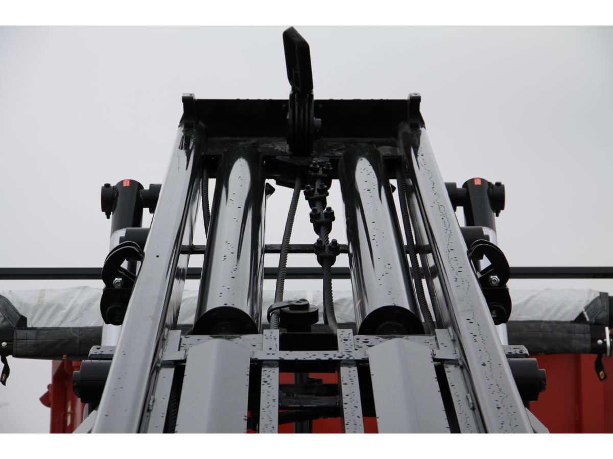 Galbreath Texas Tongue roll‐off cable hoist
